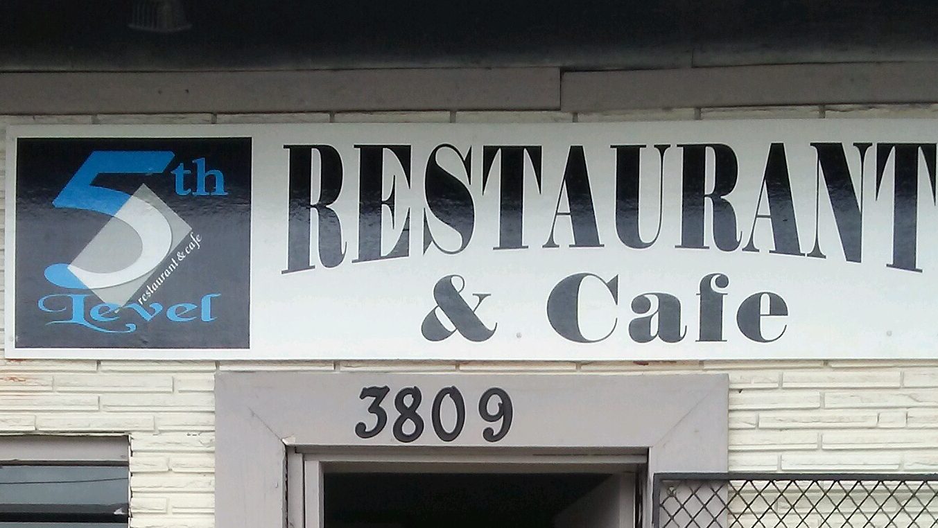 5th Level Restaurant & Cafe sign
